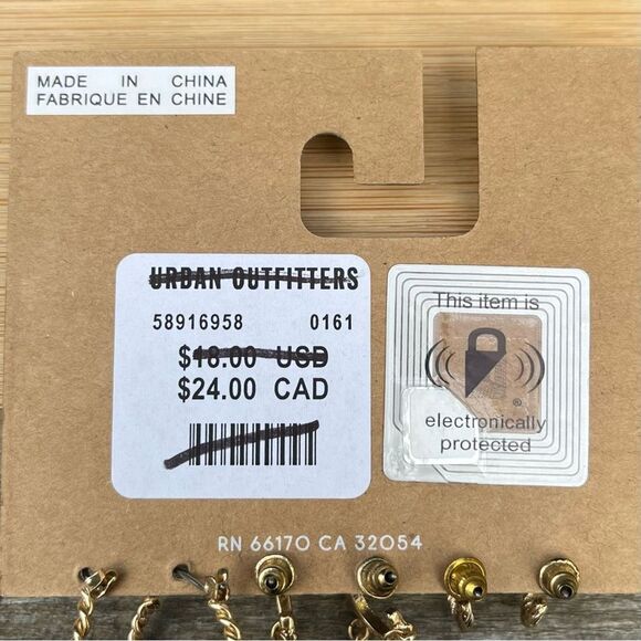 NWT New Urban Outfitters UO Gold Hoop Earring Set Three (3) Earrings - Picture 3 of 3